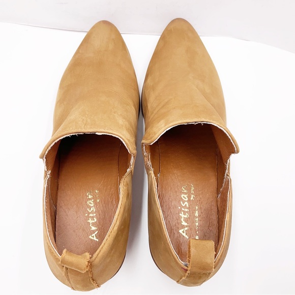 {ARTISAN BY ZIGI} Adal Pointed Toe Block Heel Slip On Leather Booties - Picture 9 of 16